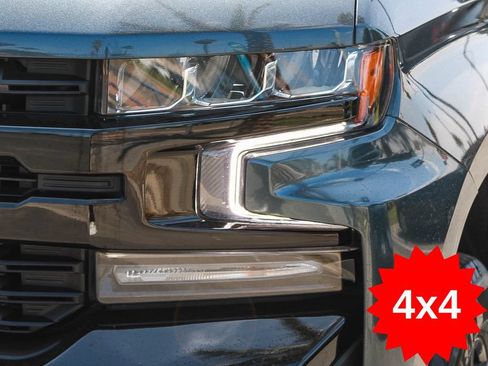 Used 2021 Chevrolet Silverado 1500 LT Trail Boss w/ Convenience Package II AWD/4WD image 8