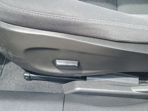 Used 2015 Chevrolet Cruze LT FWD image 7