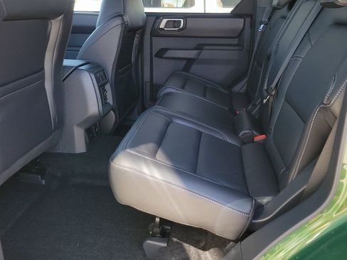 New 2025 Ford Bronco Outer Banks w/ Sasquatch Package image 7