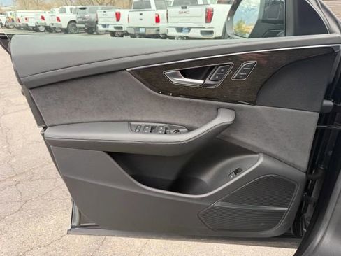 Used 2023 Audi SQ8 Premium Plus image 17