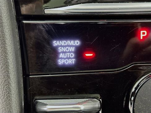 Used 2021 Jeep Grand Cherokee L Limited image 22