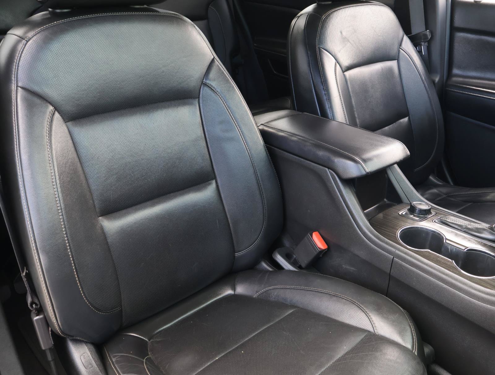 Used 2018 GMC Acadia SLT FWD image 18