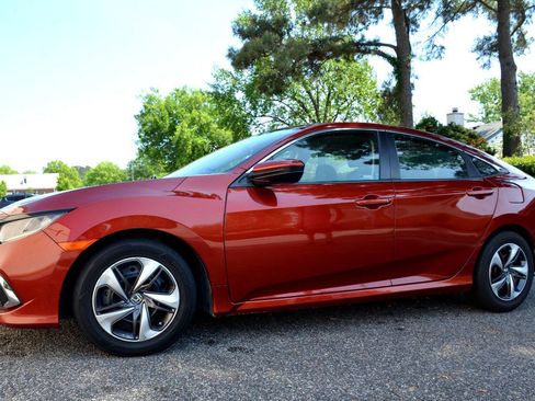 Used 2020 Honda Civic LX image 3