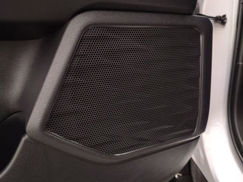 Used 2019 Lexus UX 200 image 20