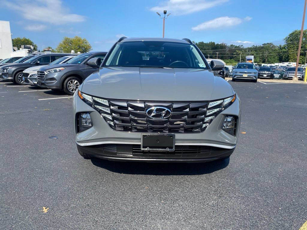 Certified 2024 Hyundai Tucson SEL w/ Convenience Package FWD image 3