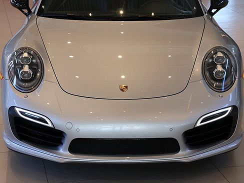 Used 2014 Porsche 911 Turbo S image 16