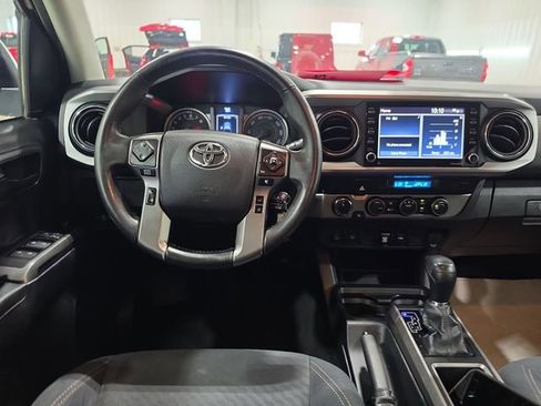 Used 2021 Toyota Tacoma SR5 w/ Trail Edition AWD/4WD image 10
