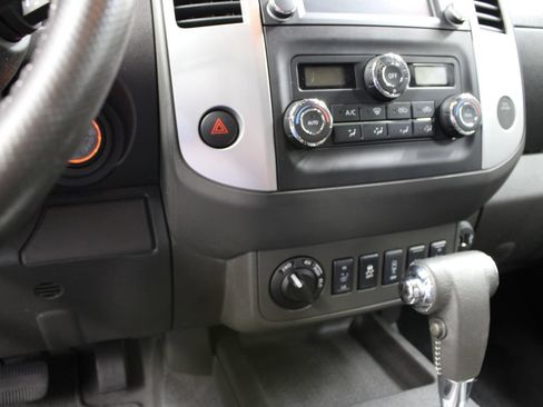 Used 2019 Nissan Frontier PRO-4X AWD/4WD image 49