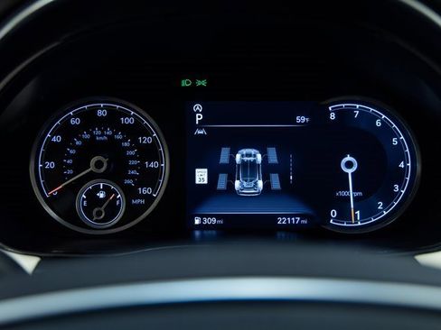 Used 2023 Genesis GV70 2.5T Select w/ Select Package image 2