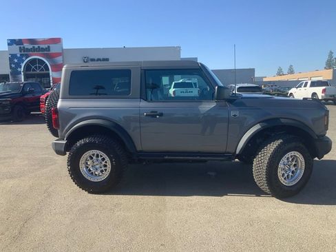 Used 2024 Ford Bronco Big Bend w/ Sasquatch Package AWD/4WD image 11