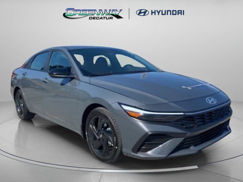 Used 2026 Hyundai Elantra Sport FWD image 1