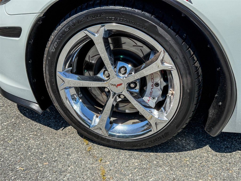 Used 2010 Chevrolet Corvette Grand Sport w/ Preferred Equipment Group RWD image 16