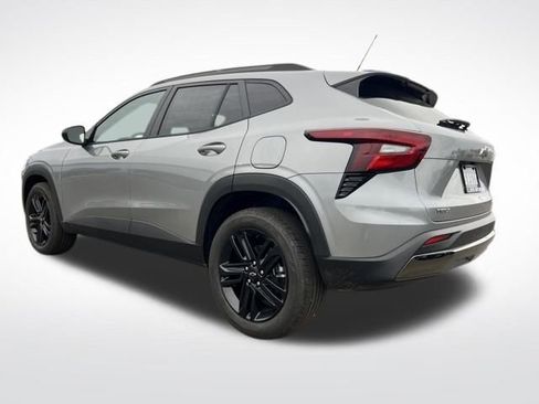 New 2026 Chevrolet Trax ACTIV w/ Sunroof Package image 3