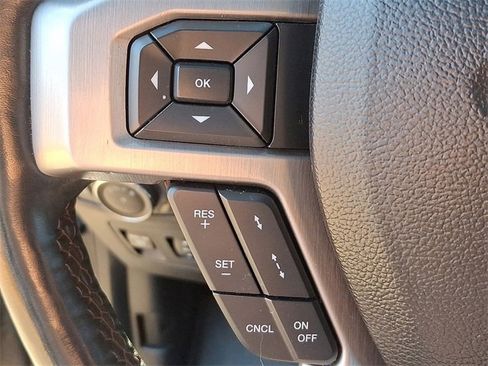 Used 2018 Ford F150 Platinum w/ Equipment Group 701A Luxury image 22