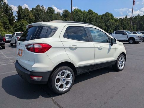 Used 2021 Ford EcoSport SE w/ SE Convenience Package FWD image 4