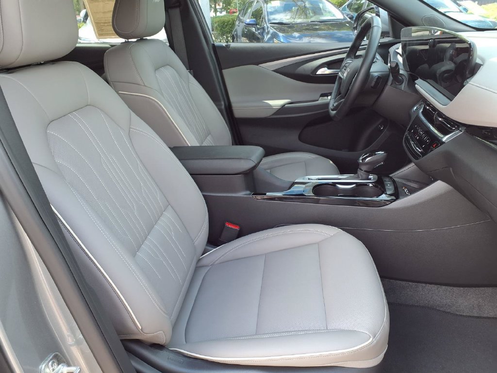 Used 2026 Buick Envista Avenir FWD image 14
