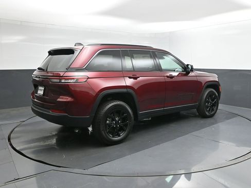 New 2026 Jeep Grand Cherokee Altitude RWD image 8