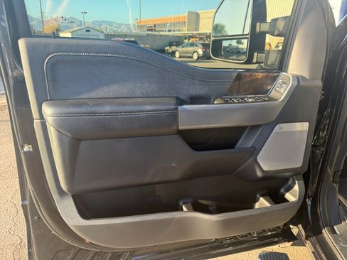 Used 2024 Ford F250 Lariat w/ Lariat Ultimate Package AWD/4WD image 11