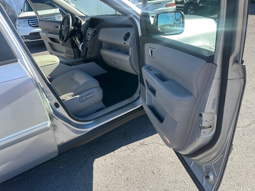 Used 2010 Honda Pilot EX-L image 33
