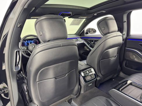 Used 2022 Mercedes-Benz S 500 4MATIC w/ AMG Line Package image 44