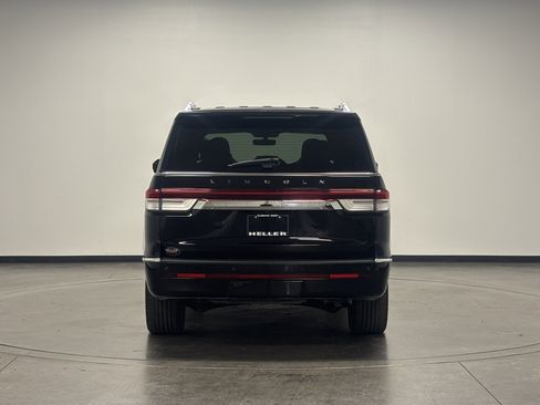 Used 2022 Lincoln Navigator L Black Label image 5