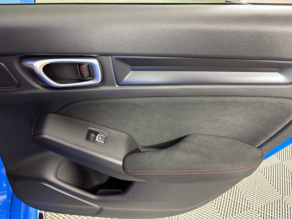Used 2025 Honda Civic Type R image 15