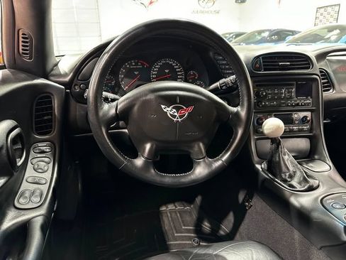Used 1999 Chevrolet Corvette Convertible w/ Memory Pkg RWD image 10