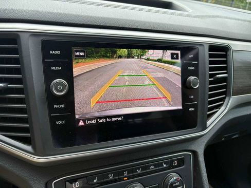 Used 2018 Volkswagen Atlas SE FWD image 19