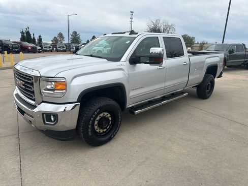 Used 2015 GMC Sierra 3500 SLT w/ Duramax Plus Package AWD/4WD image 29
