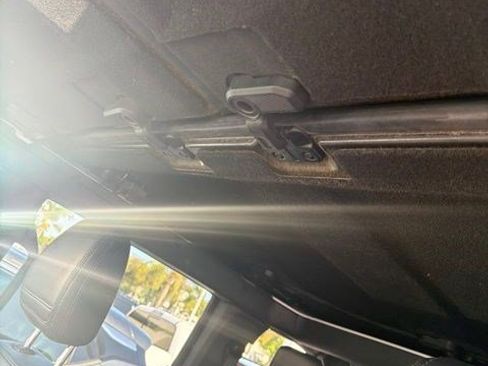 Used 2022 Ford Bronco Wildtrak AWD/4WD image 17