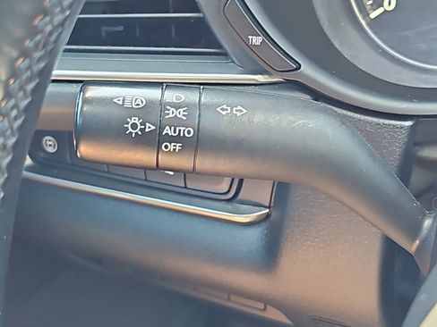 Used 2020 MAZDA CX-30 AWD w/ Select Package image 26