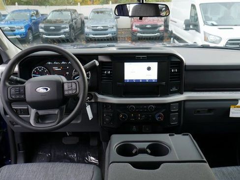 New 2026 Ford F250 XLT w/ FX4 Off-Road Package image 4