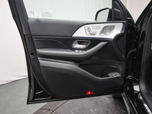 Used 2025 Mercedes-Benz GLE 53 AMG 4MATIC image 46