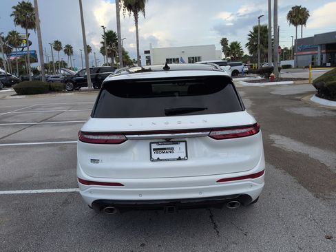 Certified 2024 Lincoln Corsair Grand Touring w/ Equipment Group 302A AWD/4WD image 5