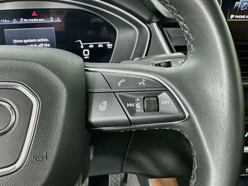 Used 2021 Audi Q5 Prestige w/ Prestige Package AWD/4WD image 19