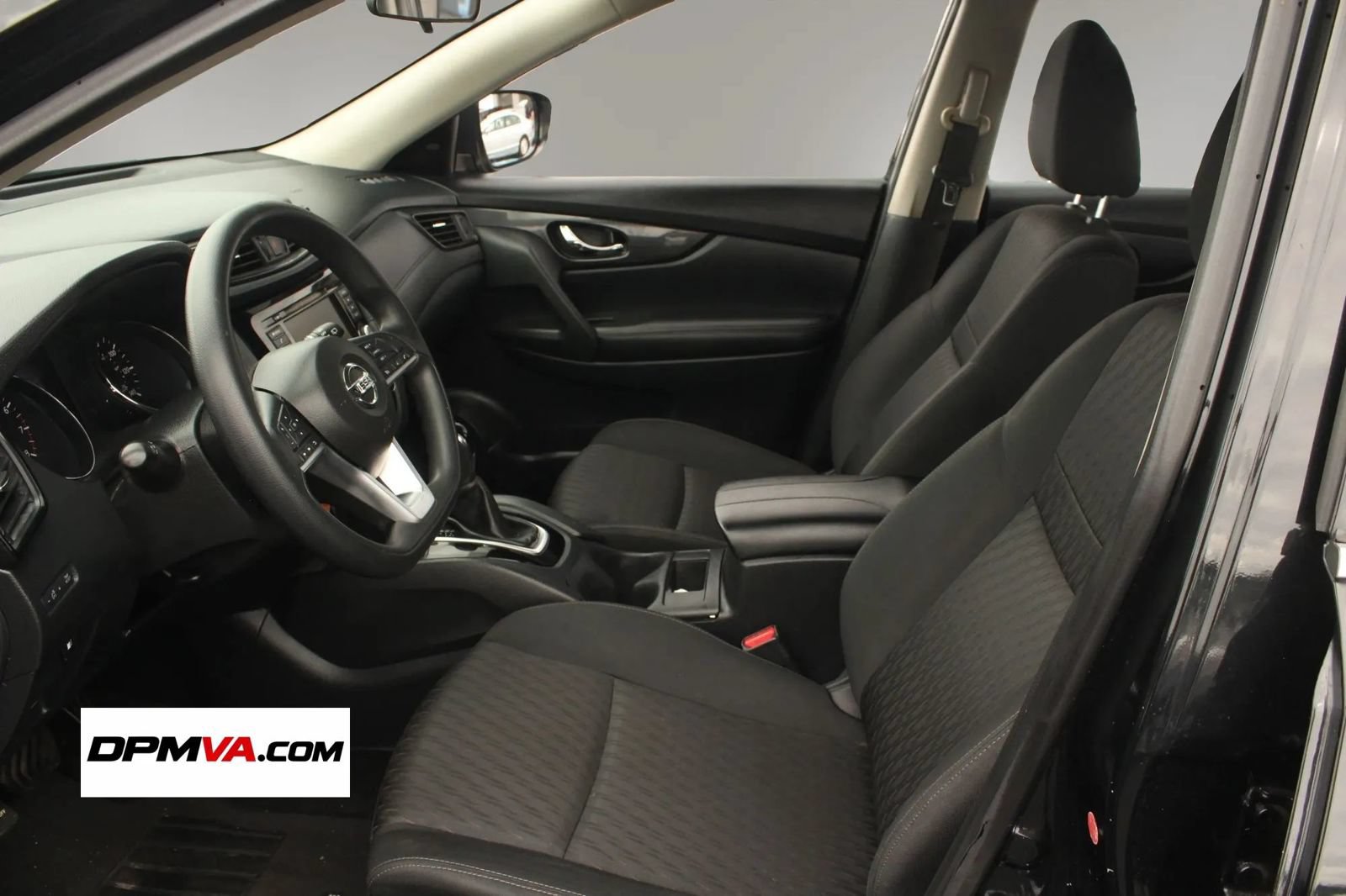 Used 2018 Nissan Rogue S AWD/4WD image 14