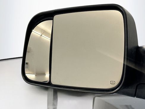 Used 2018 RAM 1500 Big Horn image 16