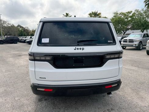 New 2026 Jeep Grand Wagoneer Summit AWD/4WD image 5