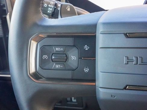 Used 2025 GMC Hummer EV 2X w/ Extreme Off-Road Package image 37