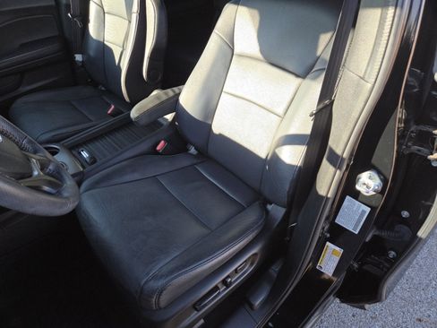 Used 2023 Honda Passport EX-L image 24