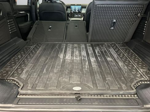 Used 2025 Land Rover Defender 110 S AWD/4WD image 27