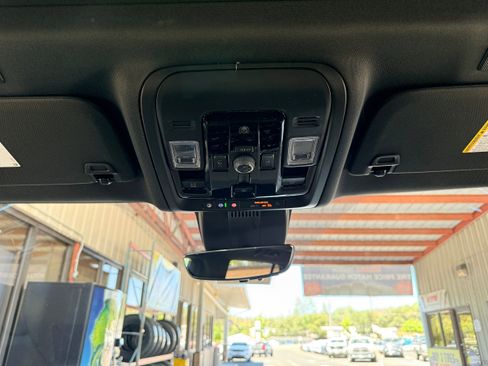 New 2026 Chevrolet Tahoe High Country AWD/4WD image 23