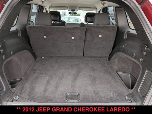 Used 2012 Jeep Grand Cherokee Laredo w/ Laredo E Group image 24