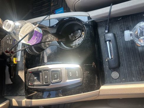 Used 2017 Honda Pilot Touring image 13