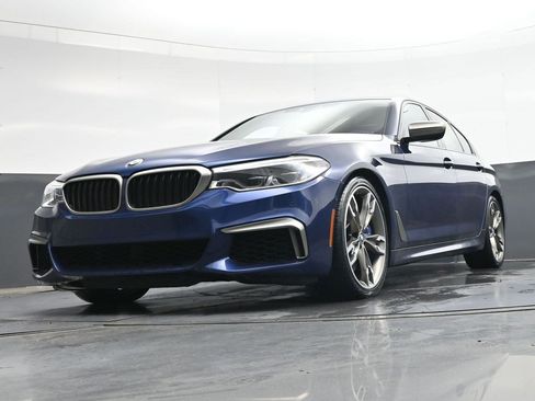 Used 2020 BMW M550i xDrive w/ Premium Package AWD/4WD image 32