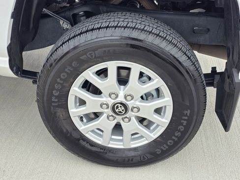 Used 2024 Toyota Tacoma SR image 30