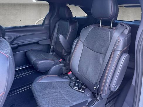 Used 2024 Toyota Sienna XSE image 22