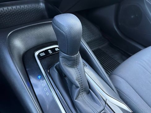 Used 2022 Toyota Corolla LE FWD image 19