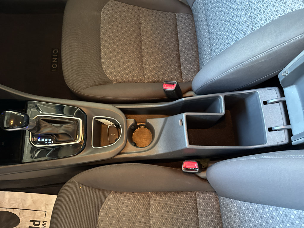 Used 2018 Hyundai Ioniq Blue FWD image 17
