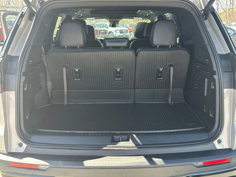 New 2026 GMC Acadia AT4 w/ Luxury Package AWD/4WD image 24